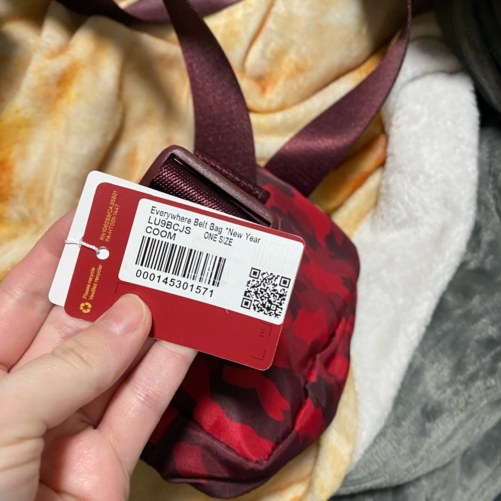 Lululemon belt bag